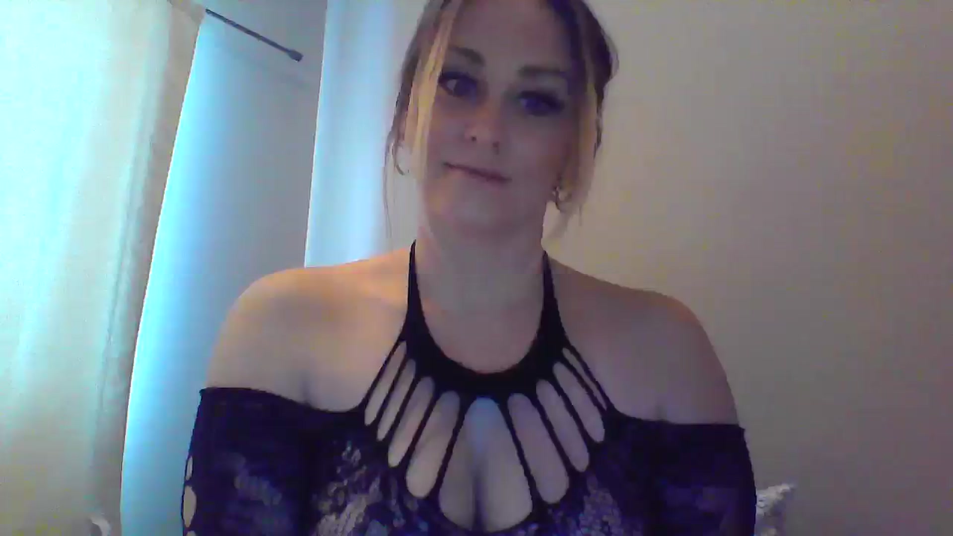 Gallery image thumbnail from XoTiff's myfreecams stream on, 02/25/2025, 19:17 image 11 of 20