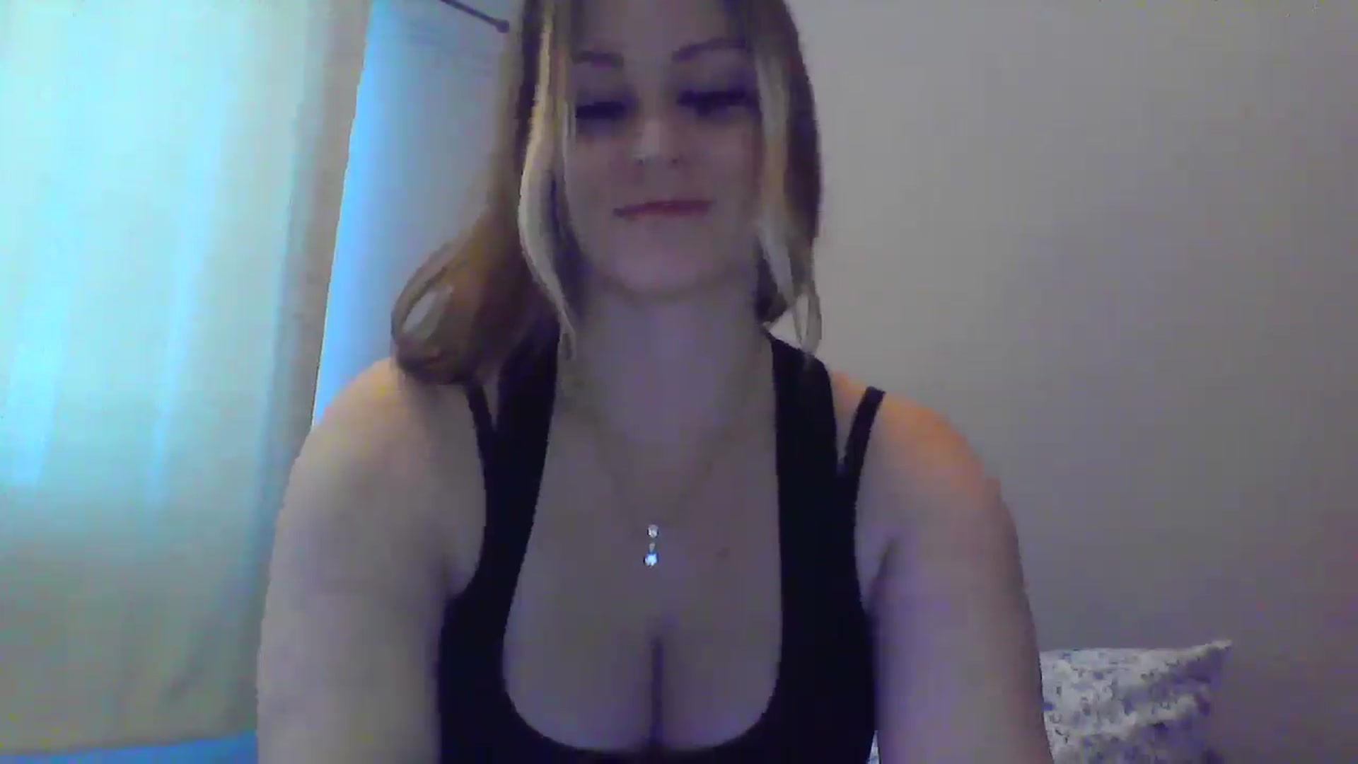 Gallery image thumbnail from XoTiff's myfreecams stream on, 03/05/2025, 17:20 image 3 of 20