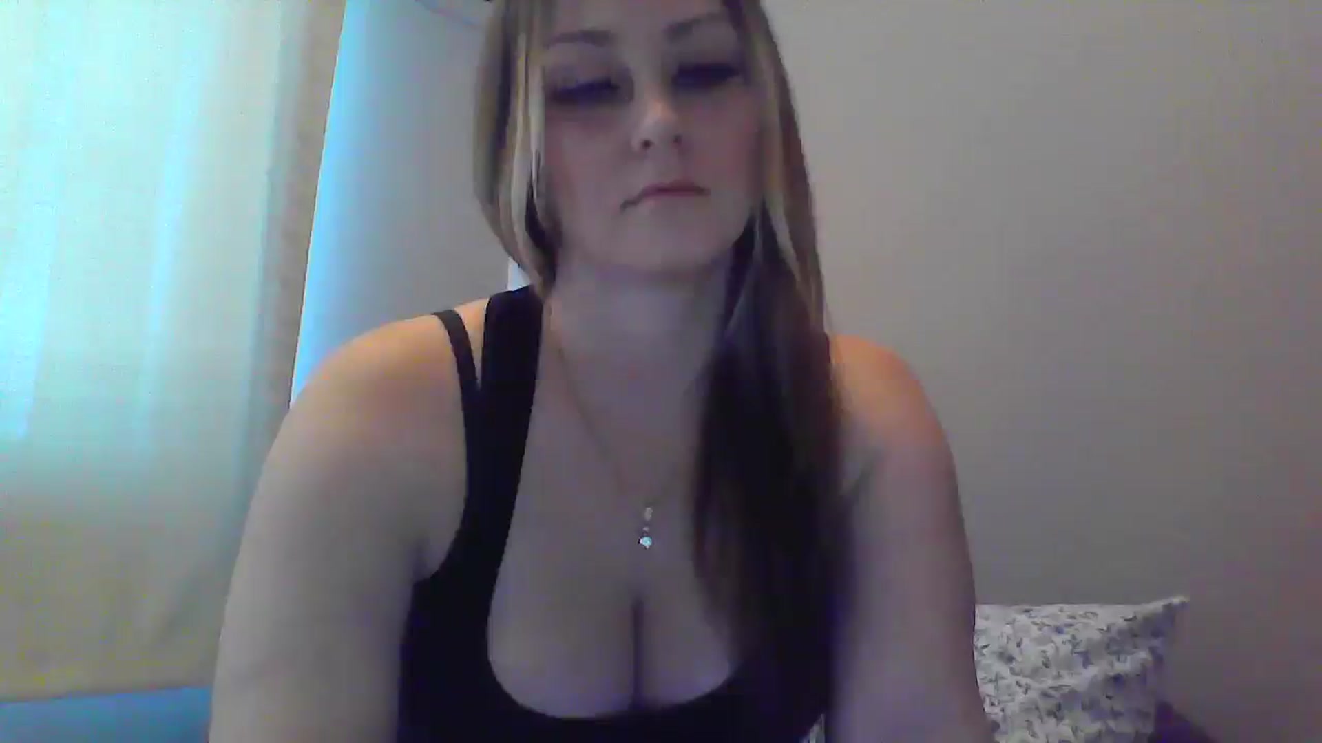 Gallery image thumbnail from XoTiff's myfreecams stream on, 03/05/2025, 17:20 image 6 of 20