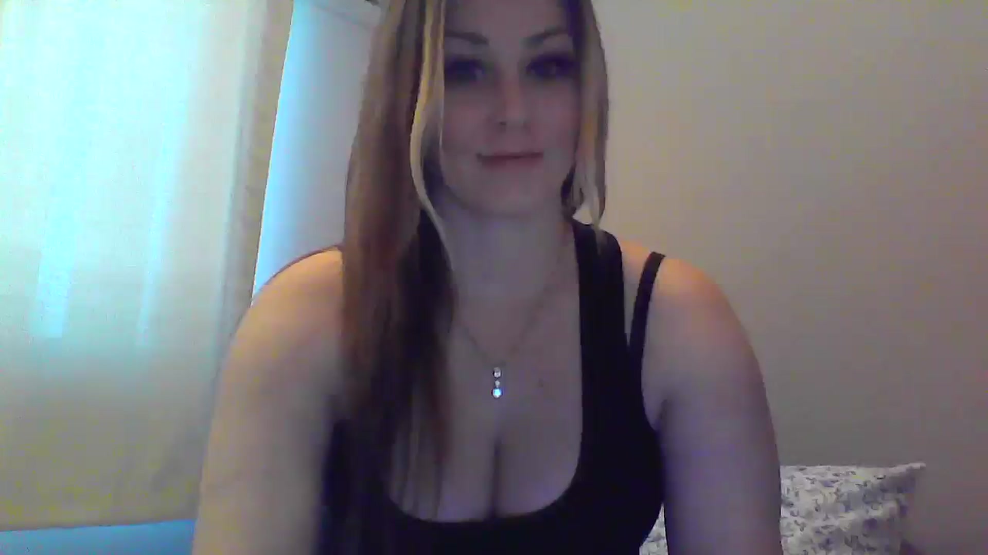 Gallery image thumbnail from XoTiff's myfreecams stream on, 03/05/2025, 17:20 image 19 of 20