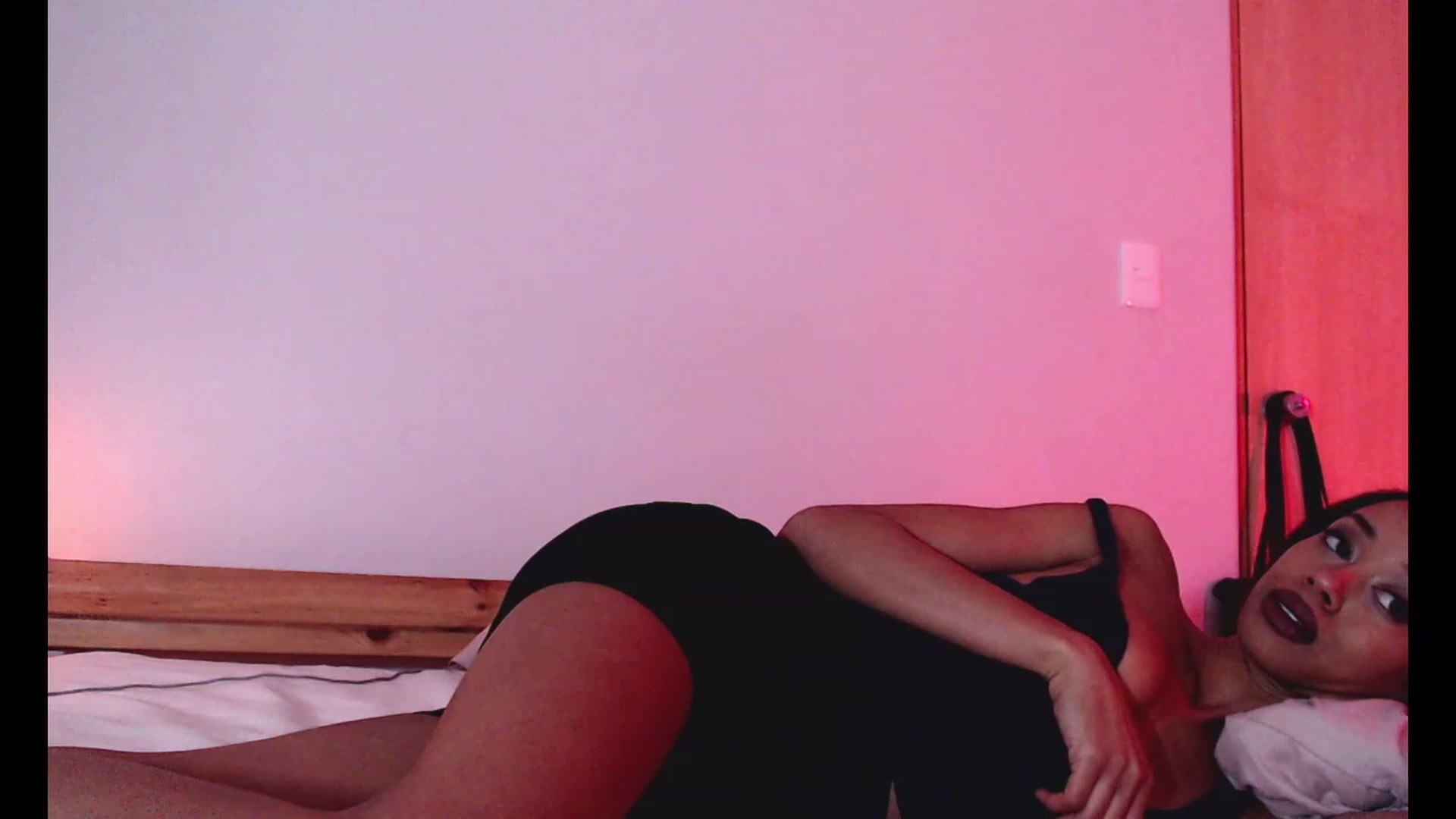 Gallery image thumbnail from Xo_Coquette's myfreecams stream on, 11/24/2022, 08:48 image 16 of 20