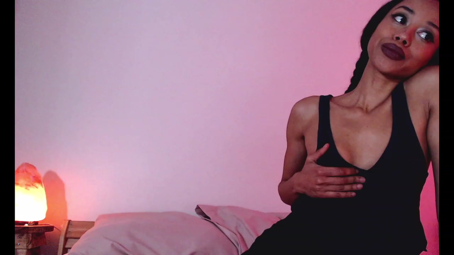 Gallery image thumbnail from Xo_Coquette's myfreecams stream on, 11/24/2022, 08:48 image 9 of 20