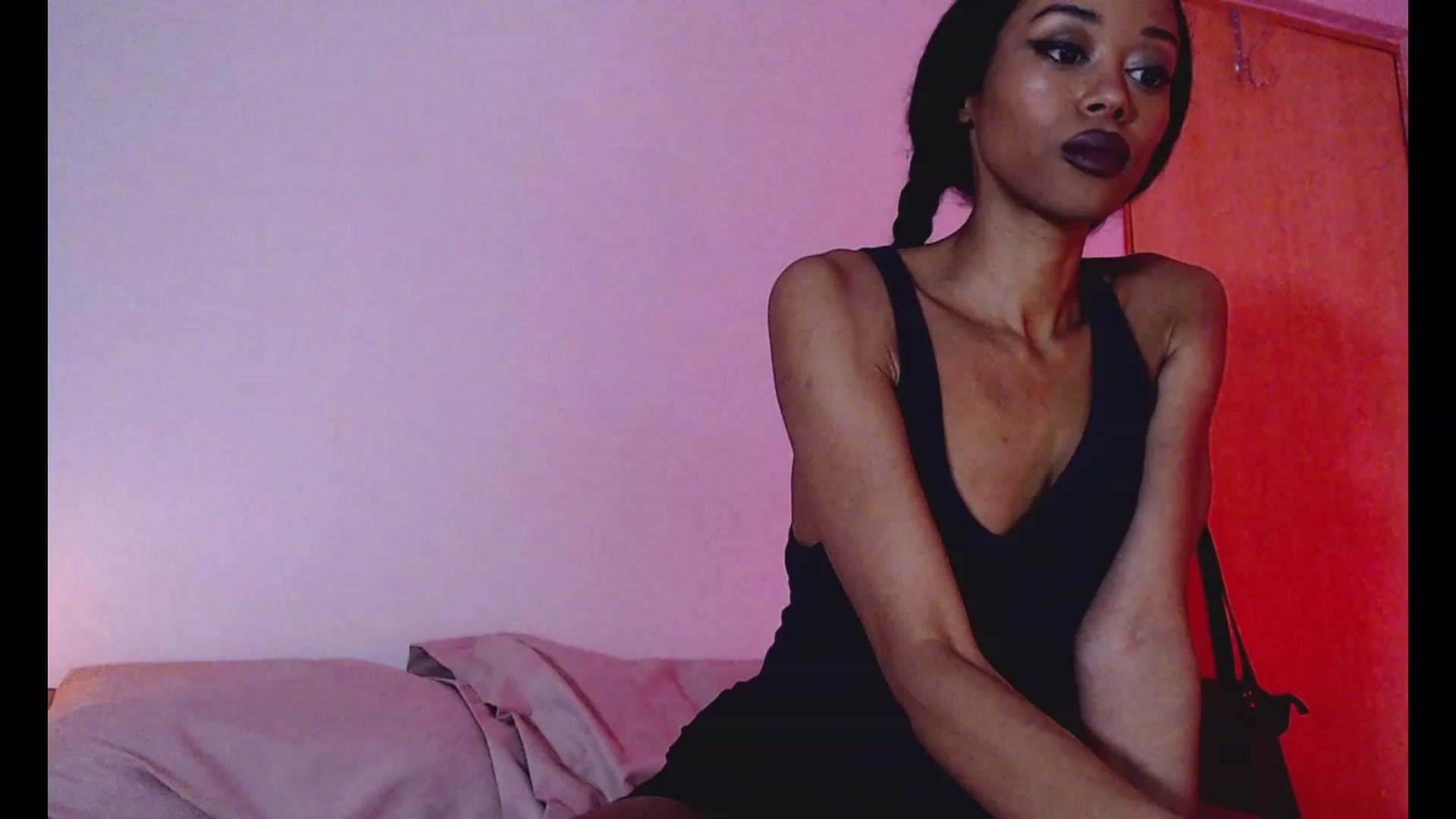 Gallery image thumbnail from Xo_Coquette's myfreecams stream on, 11/24/2022, 08:48 image 3 of 20