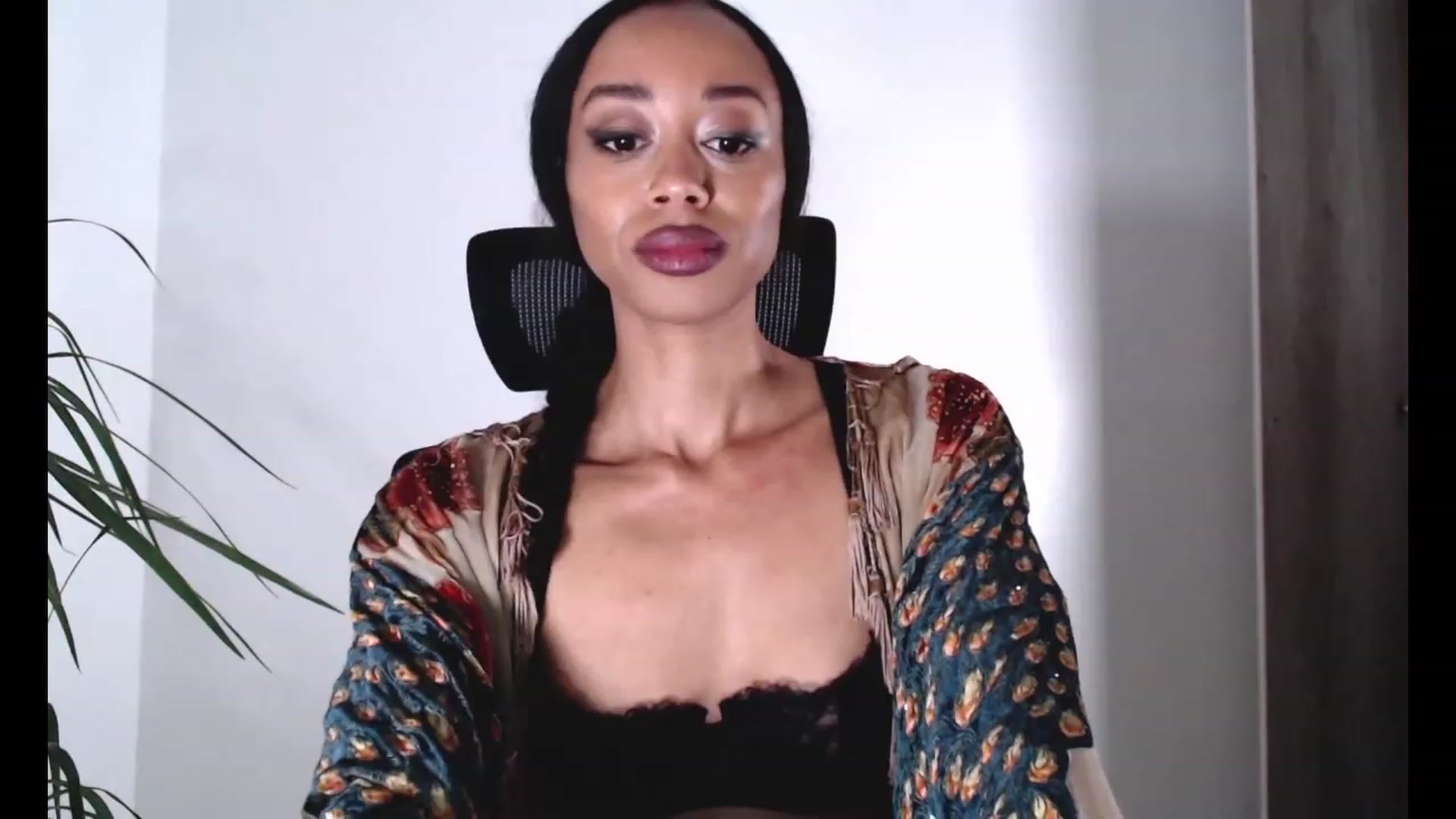 Gallery image thumbnail from Xo_Coquette's myfreecams stream on, 11/29/2022, 01:51 image 7 of 20