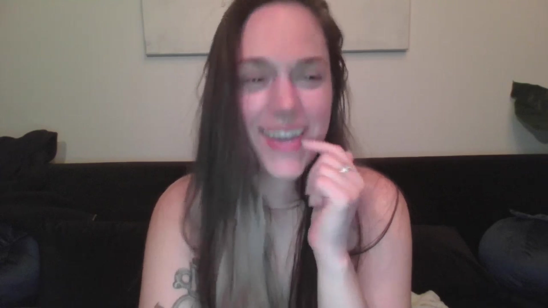 Gallery image thumbnail from Xo______'s myfreecams stream on, 07/17/2025, 08:08 image 11 of 20
