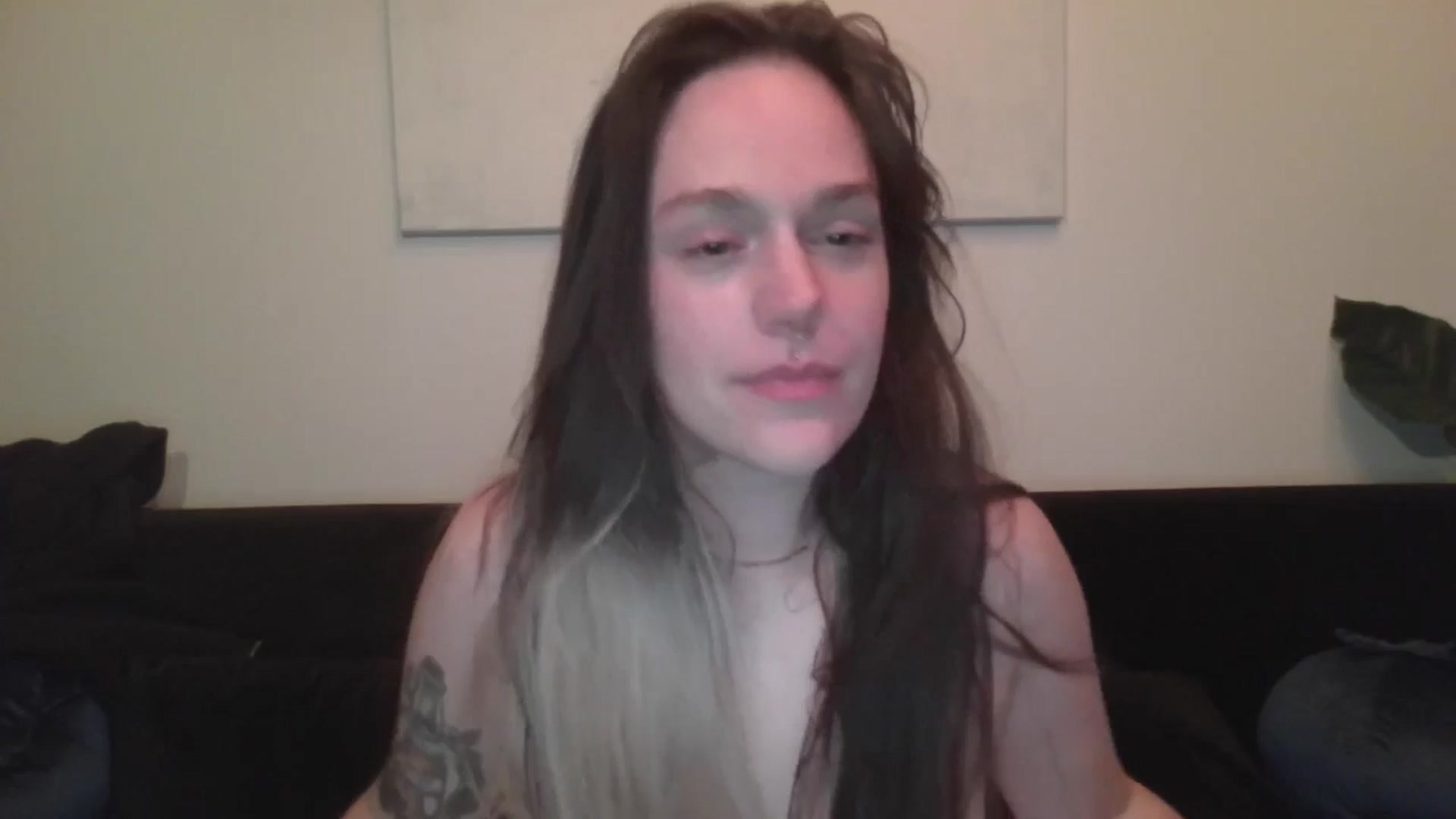 Gallery image thumbnail from Xo______'s myfreecams stream on, 07/17/2025, 08:08 image 9 of 20