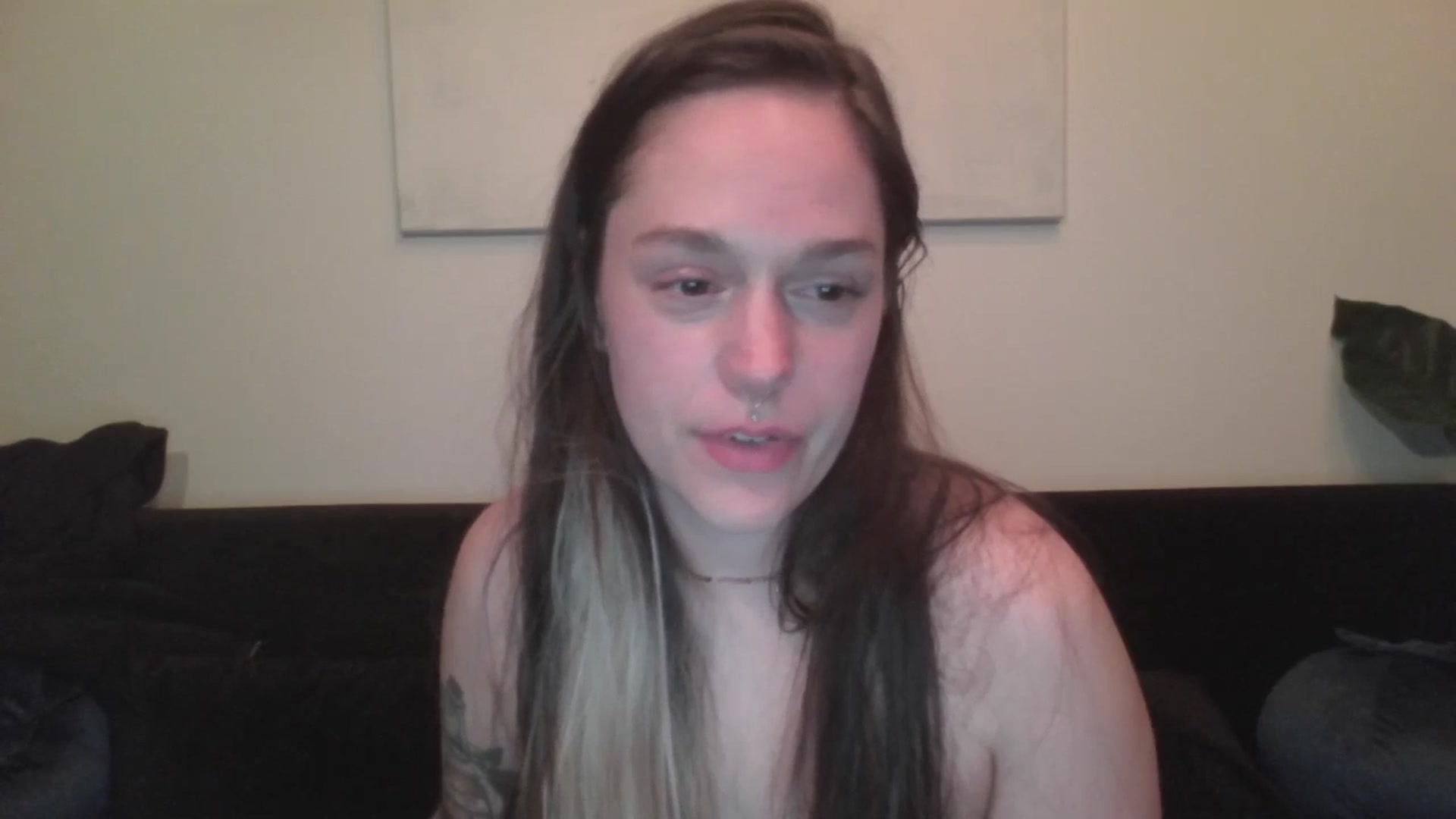 Gallery image thumbnail from Xo______'s myfreecams stream on, 07/17/2025, 08:08 image 8 of 20