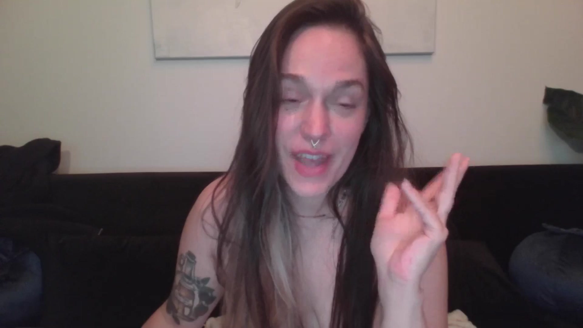 Gallery image thumbnail from Xo______'s myfreecams stream on, 07/17/2025, 08:08 image 12 of 20