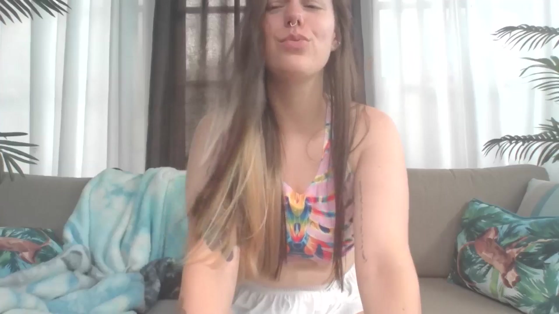 Gallery image thumbnail from Xo______'s myfreecams stream on, 07/21/2025, 20:26 image 5 of 20