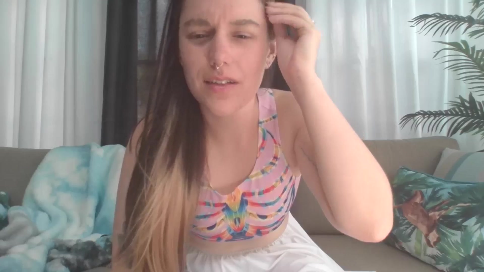 Gallery image thumbnail from Xo______'s myfreecams stream on, 07/21/2025, 20:26 image 17 of 20