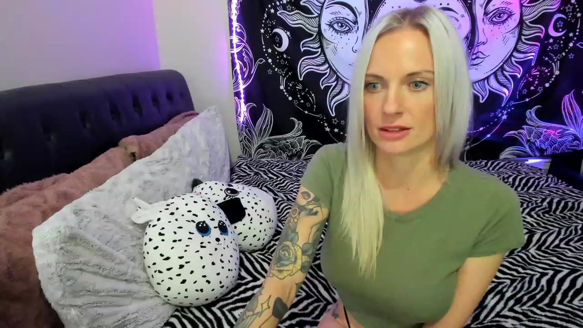 Gallery image thumbnail from Xo_belle's myfreecams stream on, 03/09/2023, 09:52 image 20 of 20