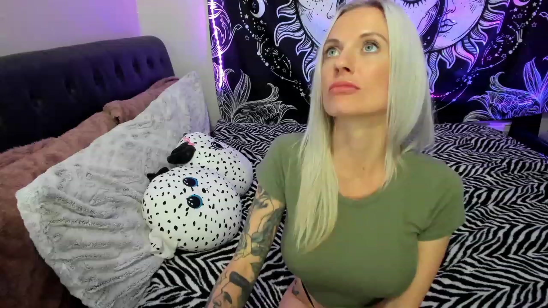Gallery image thumbnail from Xo_belle's myfreecams stream on, 03/09/2023, 09:52 image 9 of 20