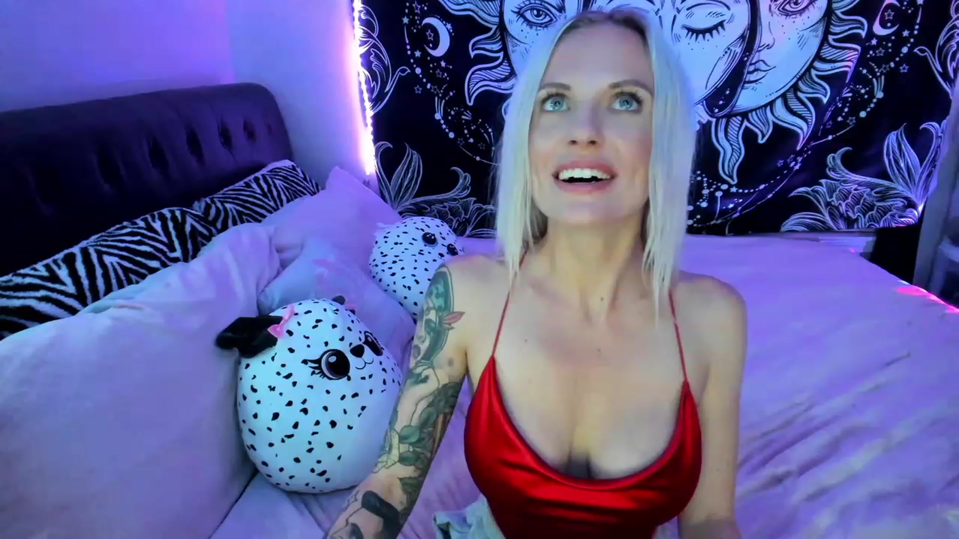 Gallery image thumbnail from Xo_belle's myfreecams stream on, 03/25/2023, 08:05 image 14 of 20