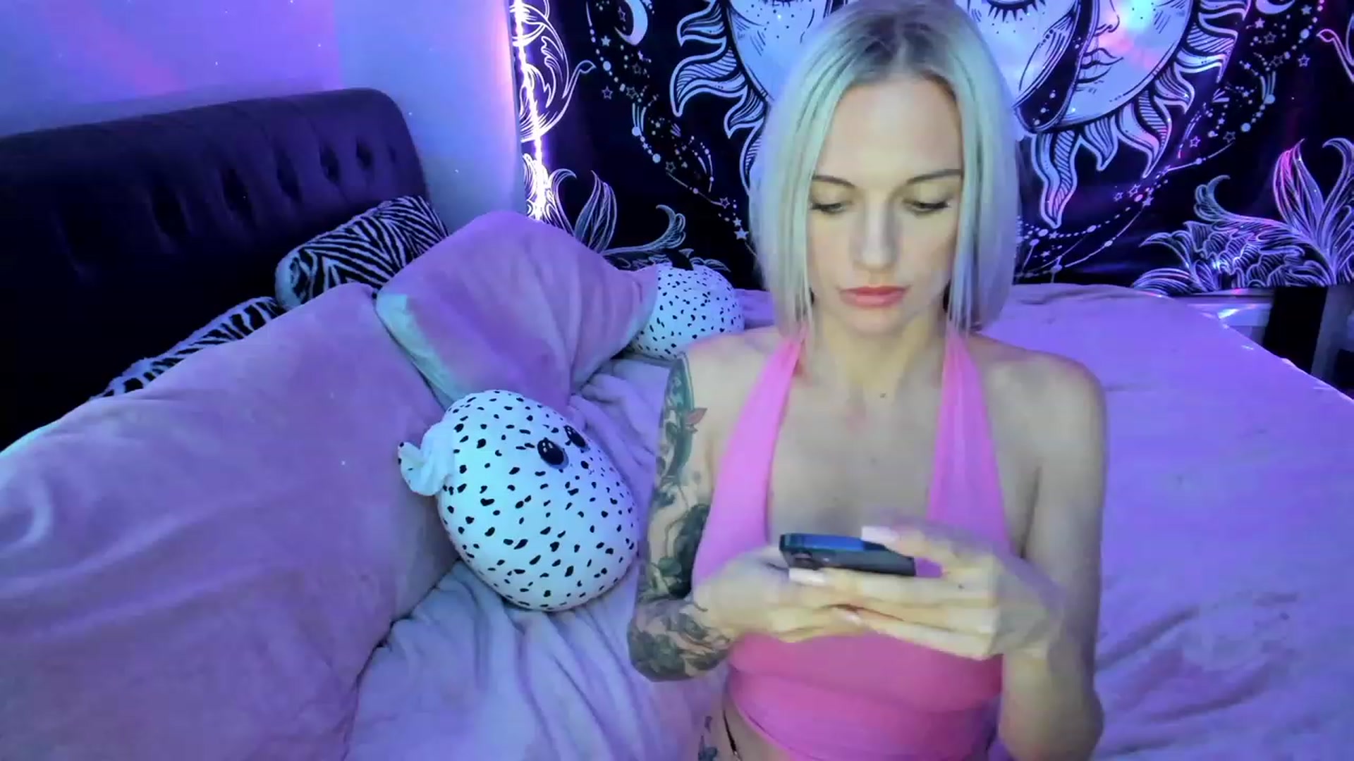 Gallery image thumbnail from Xo_belle's myfreecams stream on, 03/29/2023, 13:02 image 16 of 20