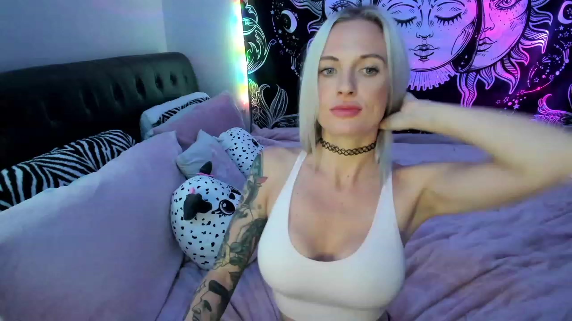 Gallery image thumbnail from Xo_belle's myfreecams stream on, 03/31/2023, 03:22 image 3 of 20
