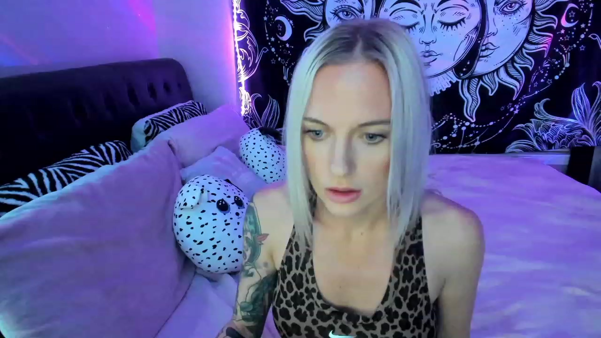 Gallery image thumbnail from Xo_belle's myfreecams stream on, 04/01/2023, 02:53 image 4 of 20