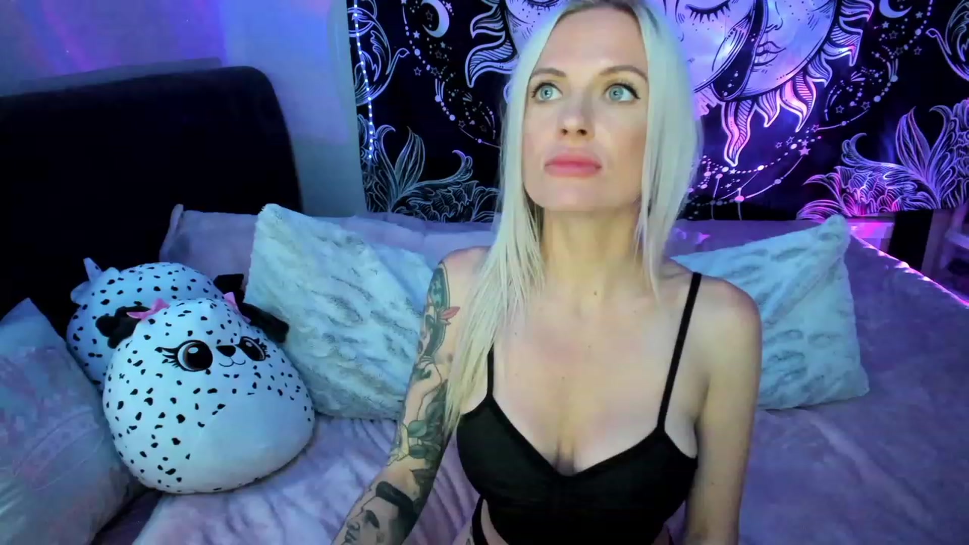 Gallery image thumbnail from Xo_belle's myfreecams stream on, 04/02/2023, 06:31 image 13 of 20