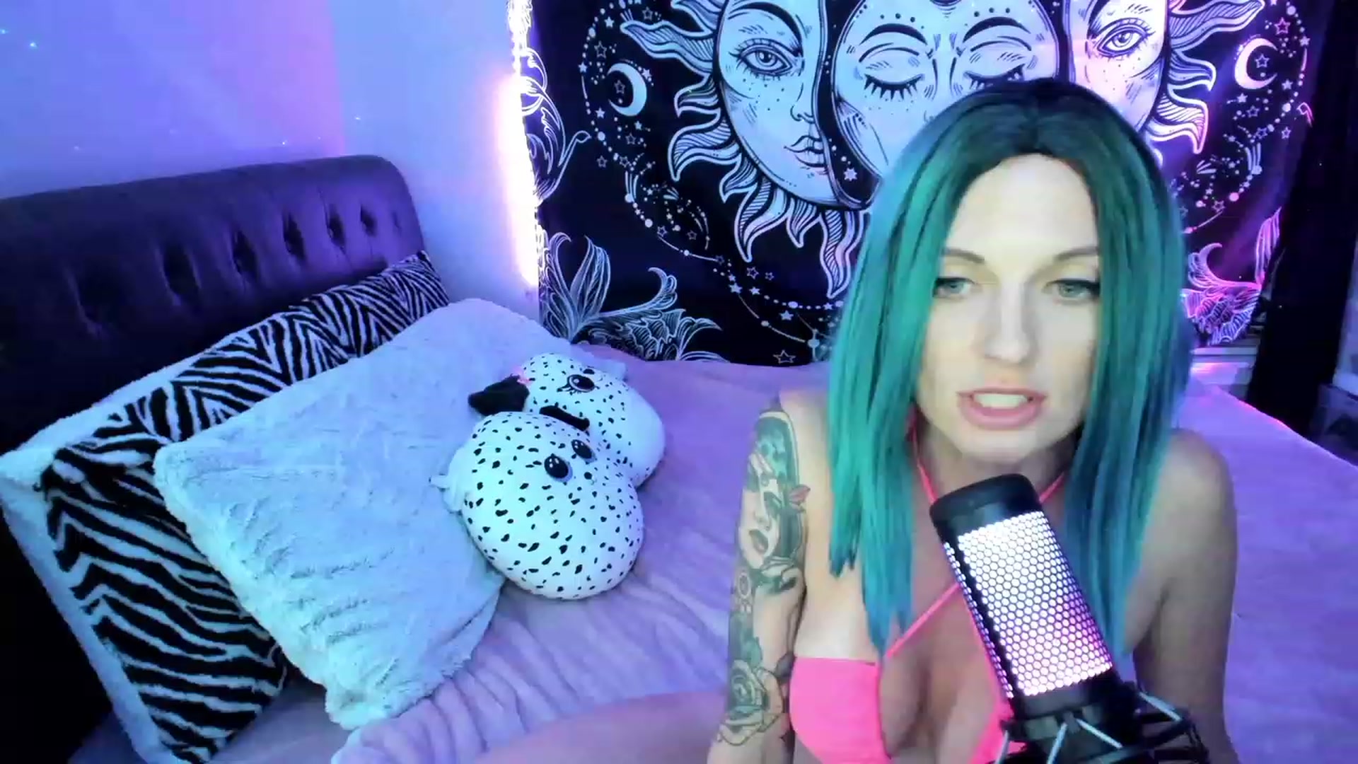 Gallery image thumbnail from Xo_belle's myfreecams stream on, 04/28/2023, 05:48 image 2 of 20
