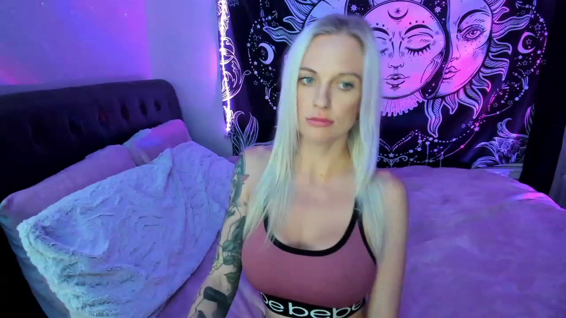Gallery image thumbnail from Xo_belle's myfreecams stream on, 05/05/2023, 03:55 image 20 of 20