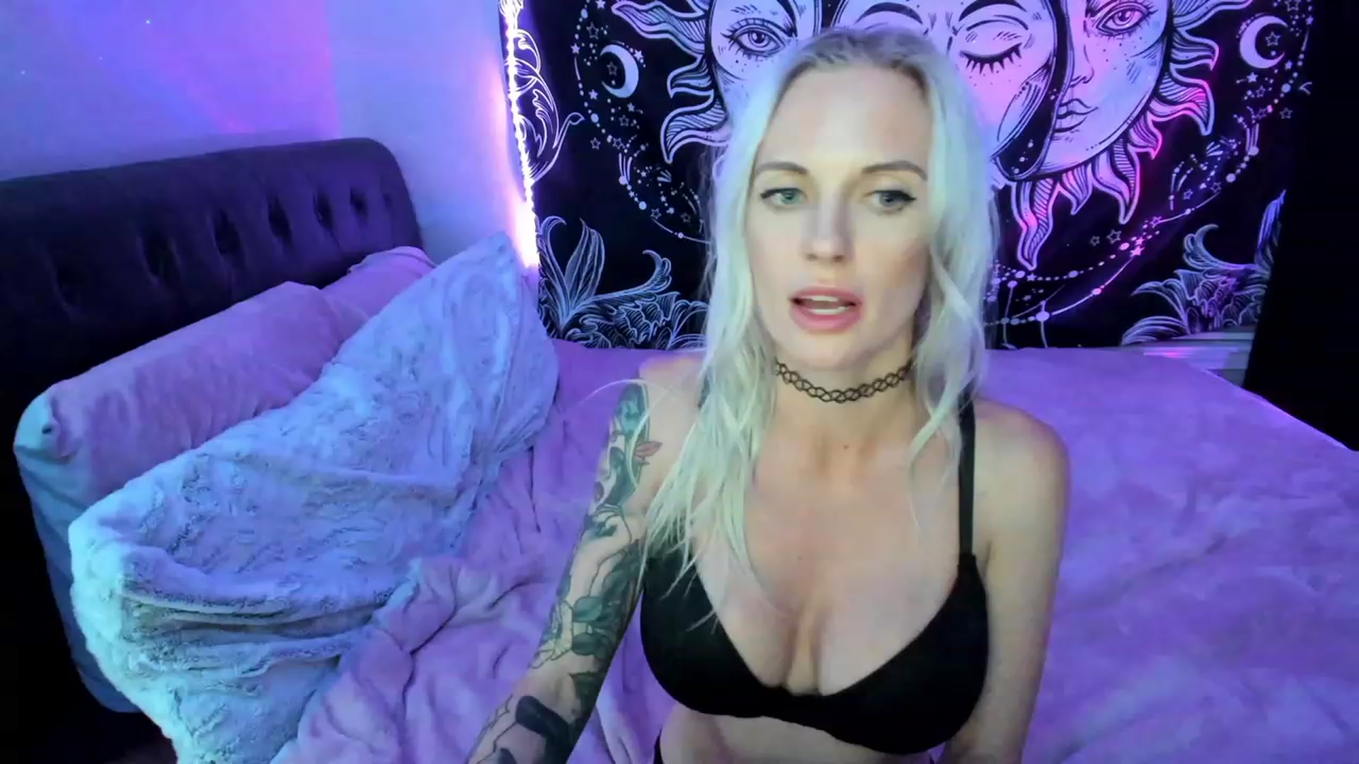 Gallery image thumbnail from Xo_belle's myfreecams stream on, 05/06/2023, 10:10 image 11 of 20