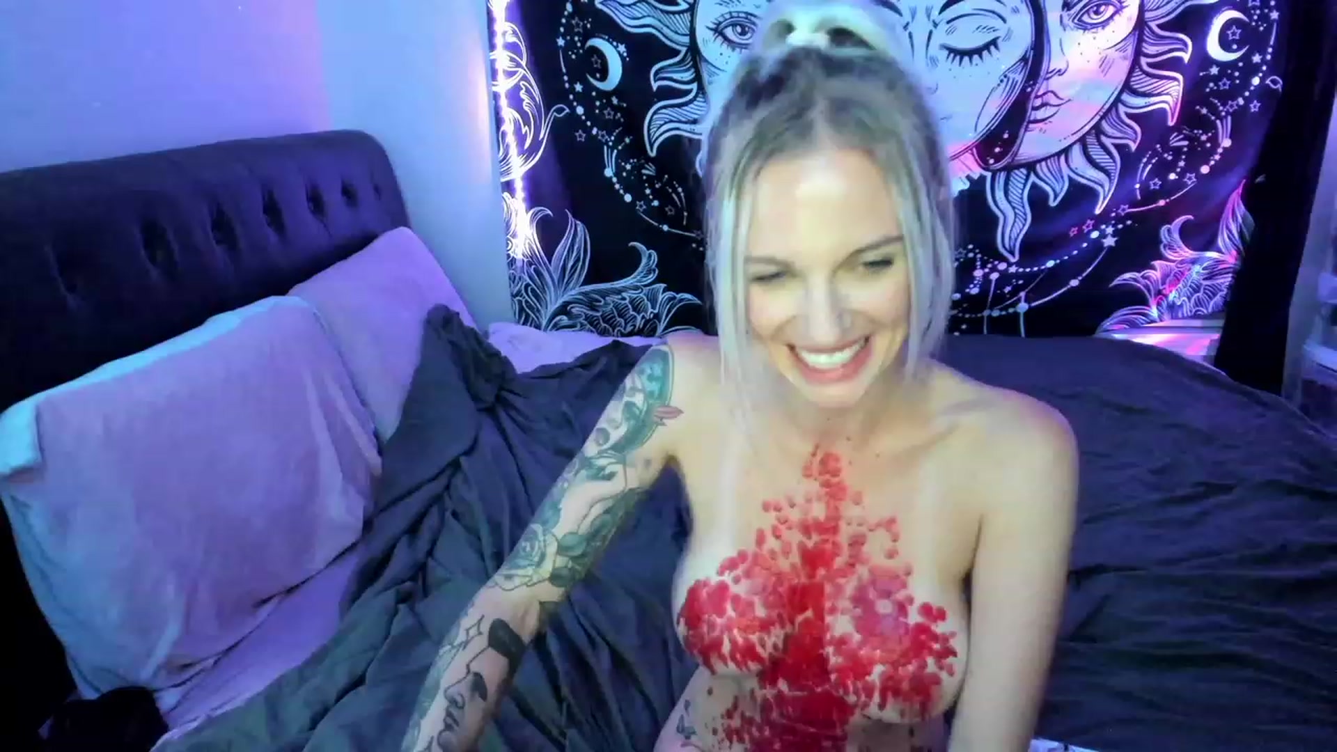 Gallery image thumbnail from Xo_belle's myfreecams stream on, 05/11/2023, 06:41 image 1 of 20