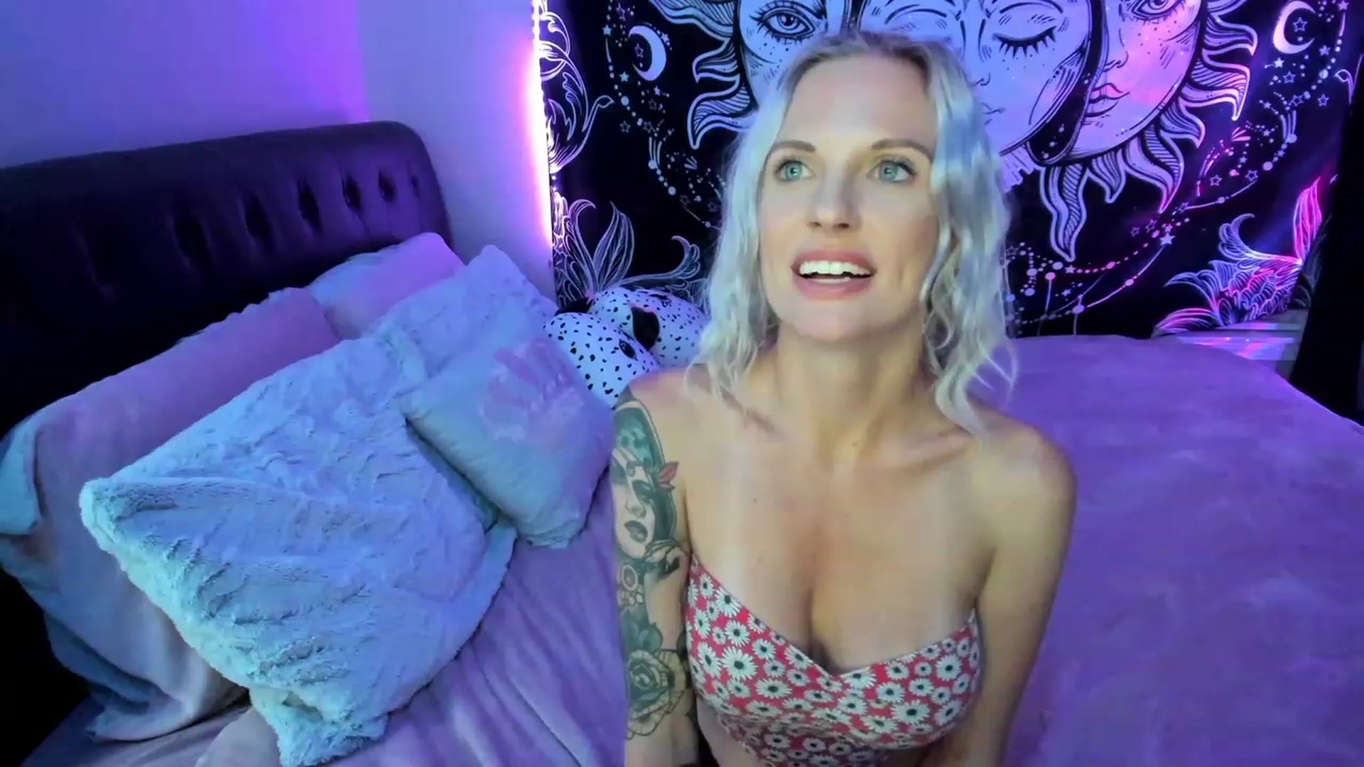 Gallery image thumbnail from Xo_belle's myfreecams stream on, 05/19/2023, 08:49 image 20 of 20