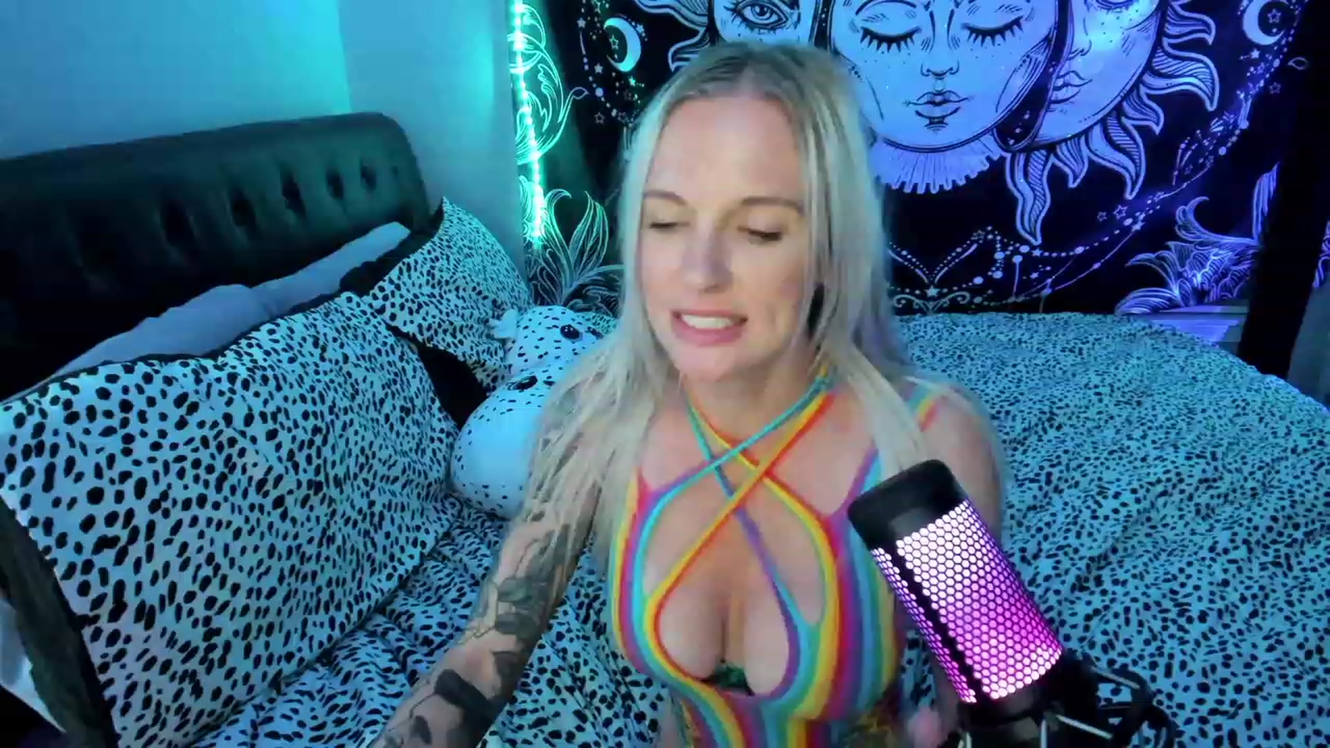 Gallery image thumbnail from Xo_belle's myfreecams stream on, 05/21/2023, 09:13 image 8 of 20