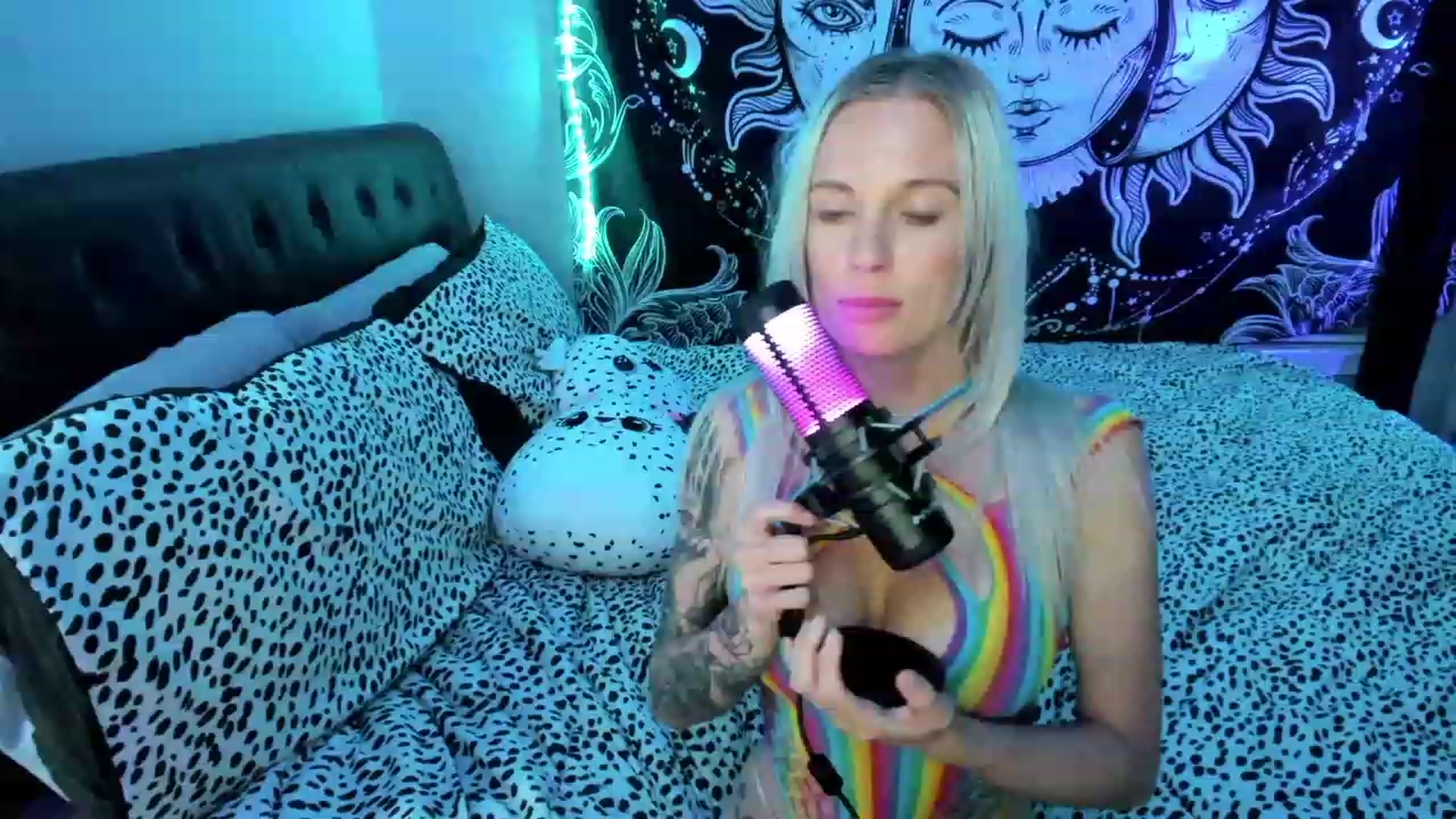 Gallery image thumbnail from Xo_belle's myfreecams stream on, 05/21/2023, 09:13 image 4 of 20