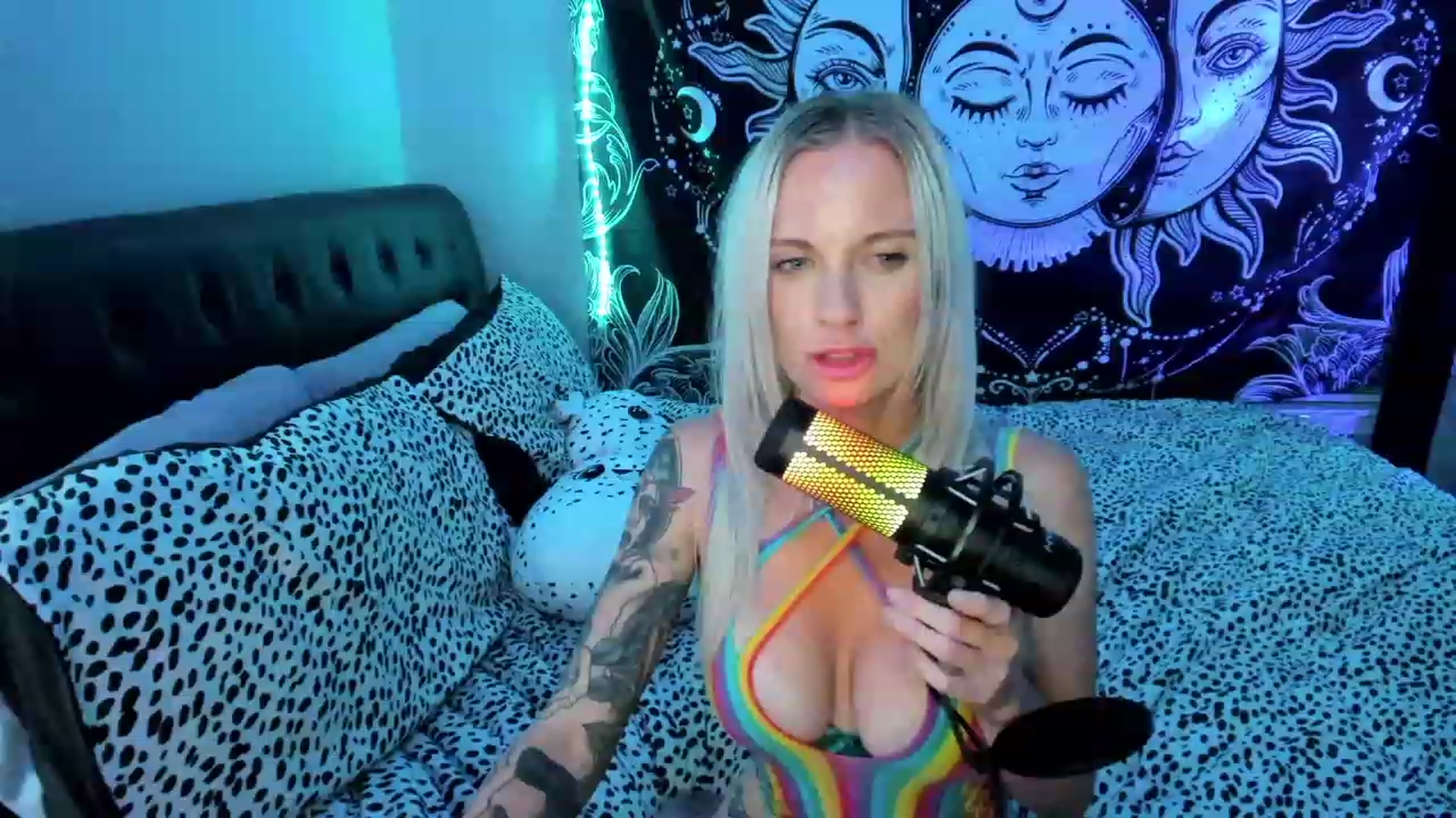 Gallery image thumbnail from Xo_belle's myfreecams stream on, 05/21/2023, 09:13 image 16 of 20