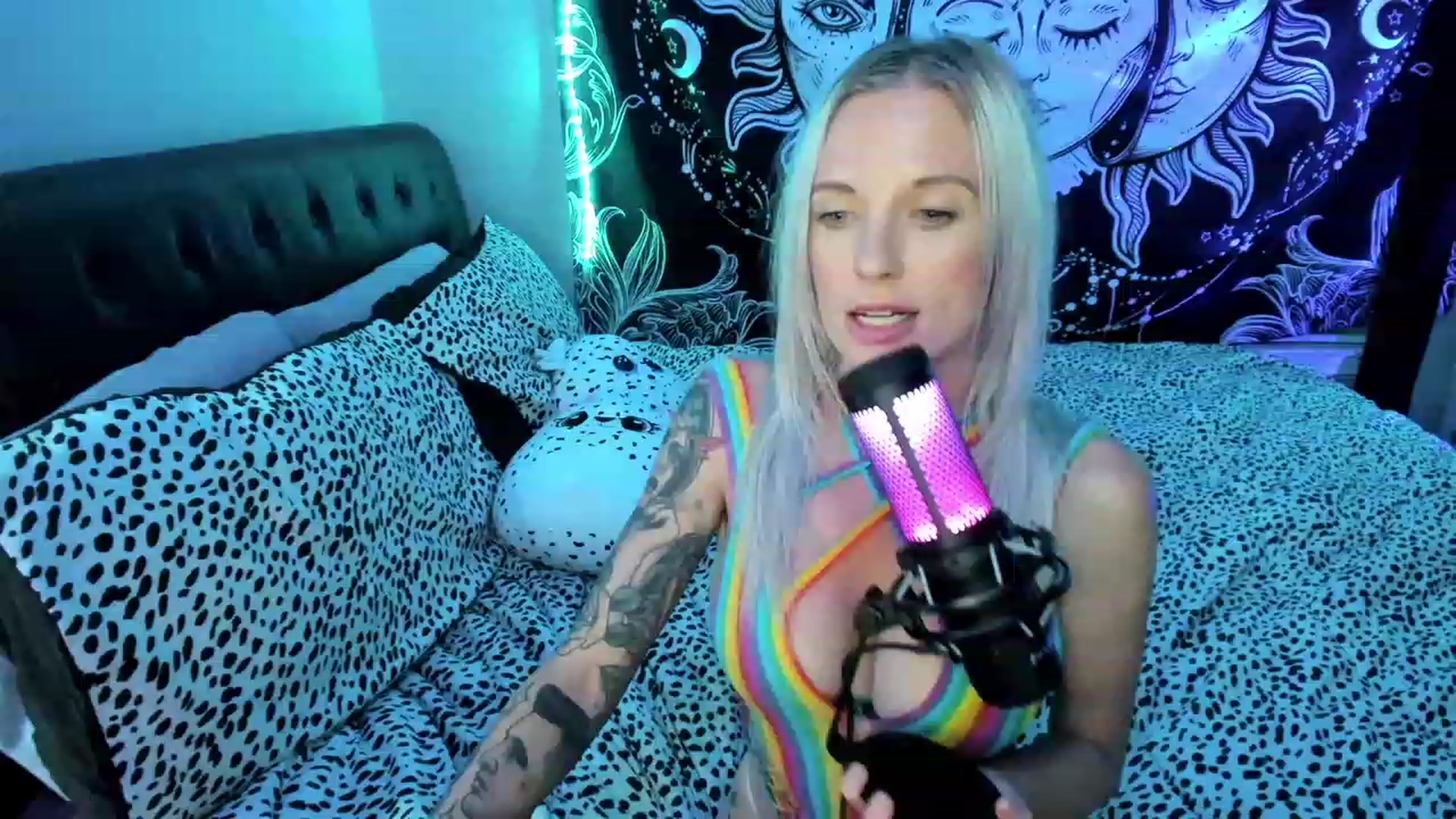 Gallery image thumbnail from Xo_belle's myfreecams stream on, 05/21/2023, 09:13 image 6 of 20