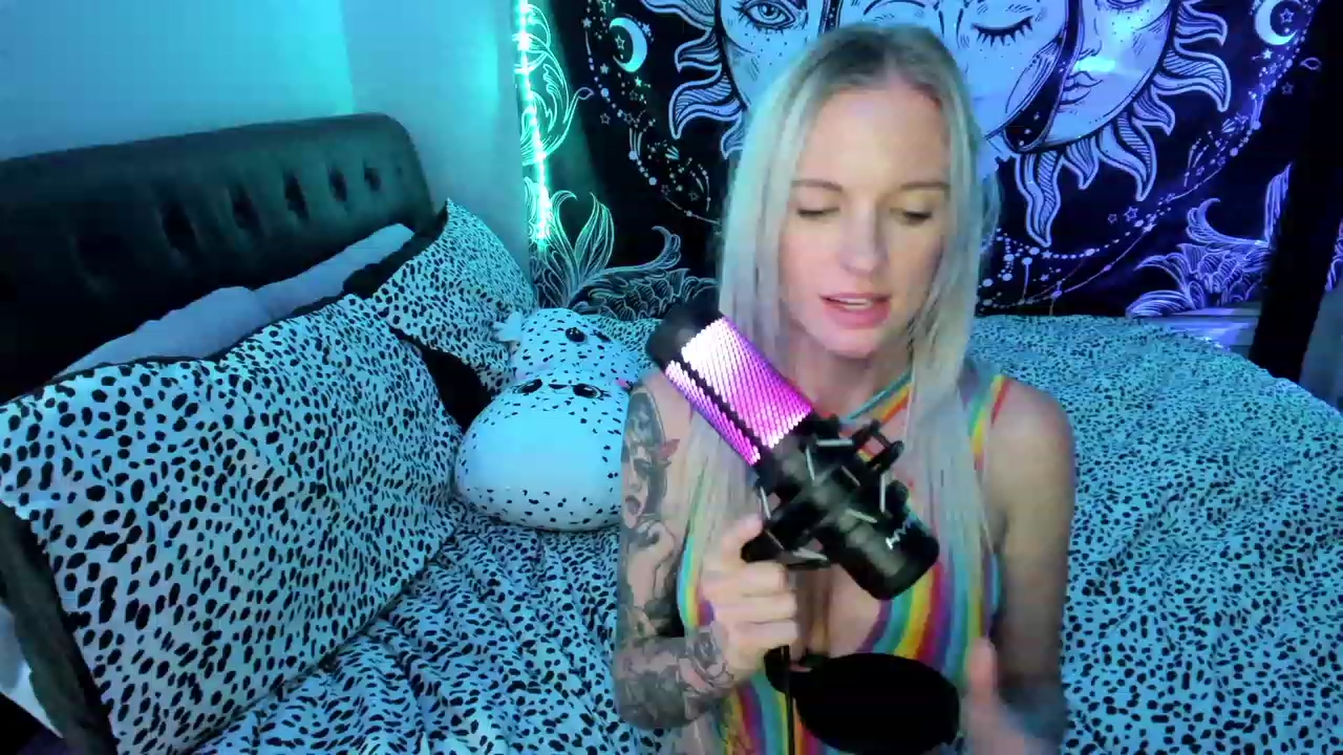 Gallery image thumbnail from Xo_belle's myfreecams stream on, 05/21/2023, 09:13 image 10 of 20