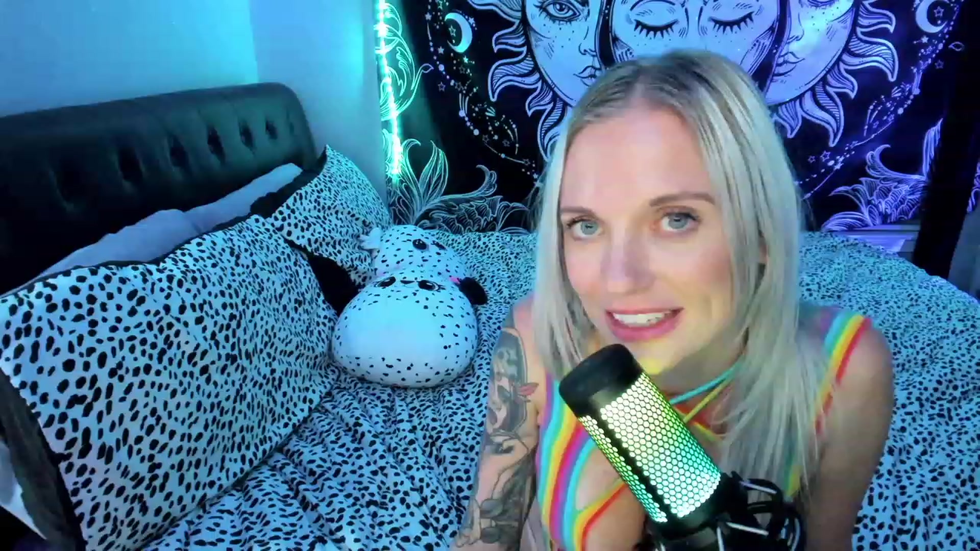 Gallery image thumbnail from Xo_belle's myfreecams stream on, 05/21/2023, 09:13 image 3 of 20