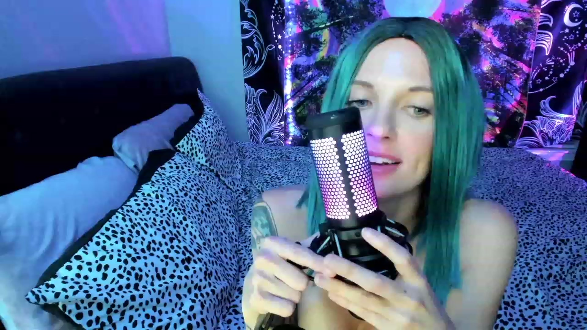 Gallery image thumbnail from Xo_belle's myfreecams stream on, 05/26/2023, 08:33 image 11 of 20
