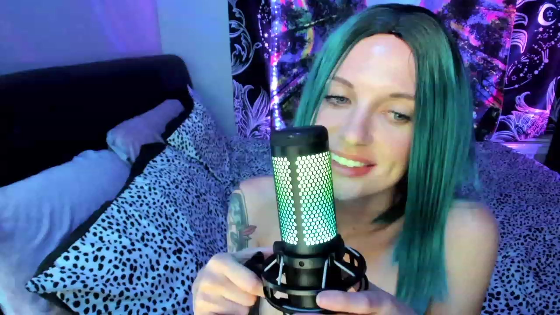 Gallery image thumbnail from Xo_belle's myfreecams stream on, 05/26/2023, 08:33 image 13 of 20