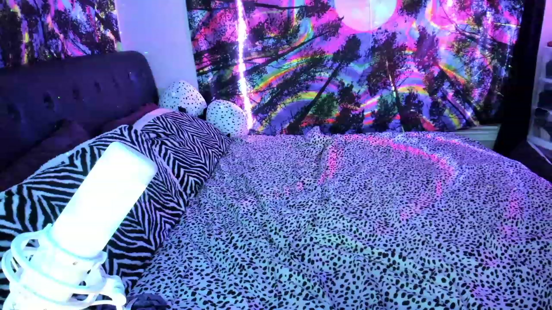 Gallery image thumbnail from Xo_belle's myfreecams stream on, 06/04/2023, 06:05 image 15 of 20