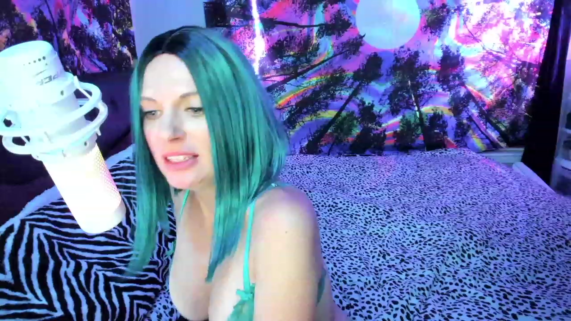 Gallery image thumbnail from Xo_belle's myfreecams stream on, 06/05/2023, 06:08 image 10 of 20
