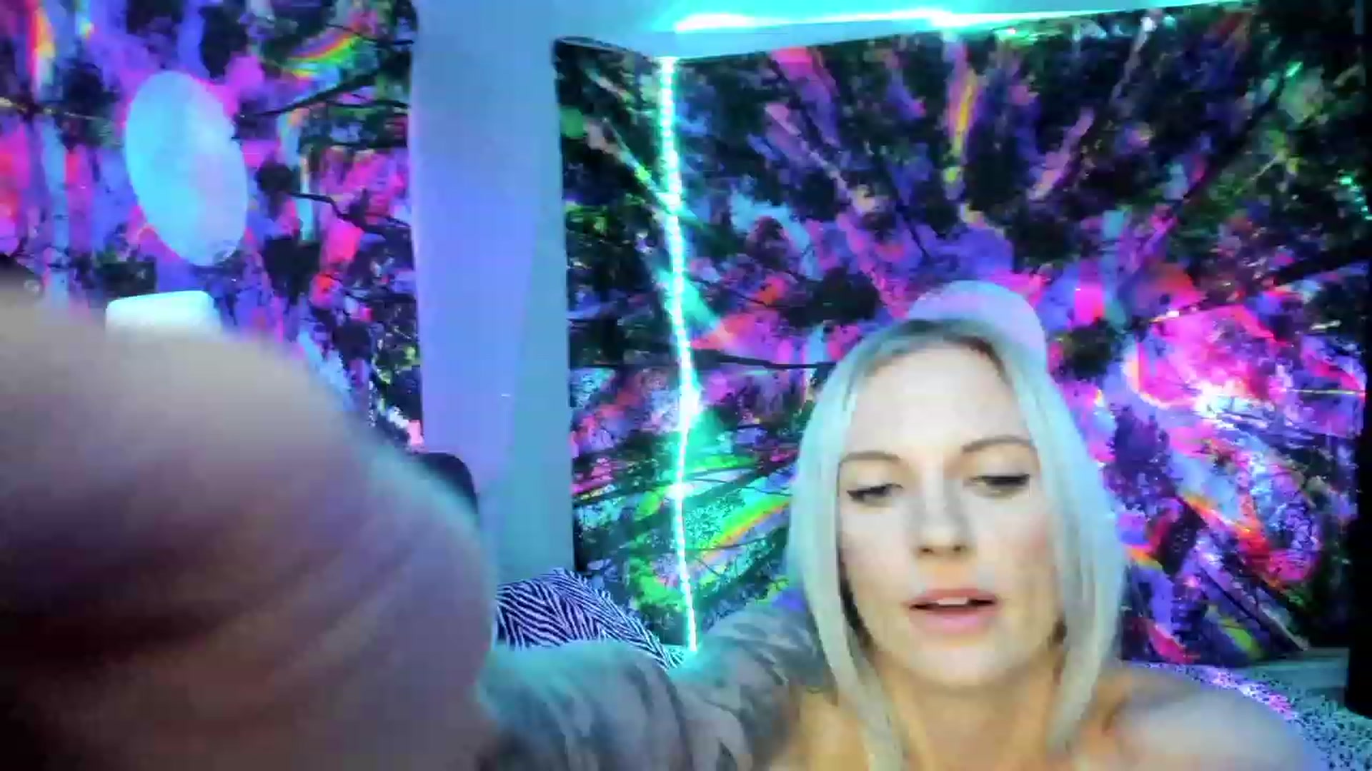 Gallery image thumbnail from Xo_belle's myfreecams stream on, 06/09/2023, 05:20 image 6 of 20