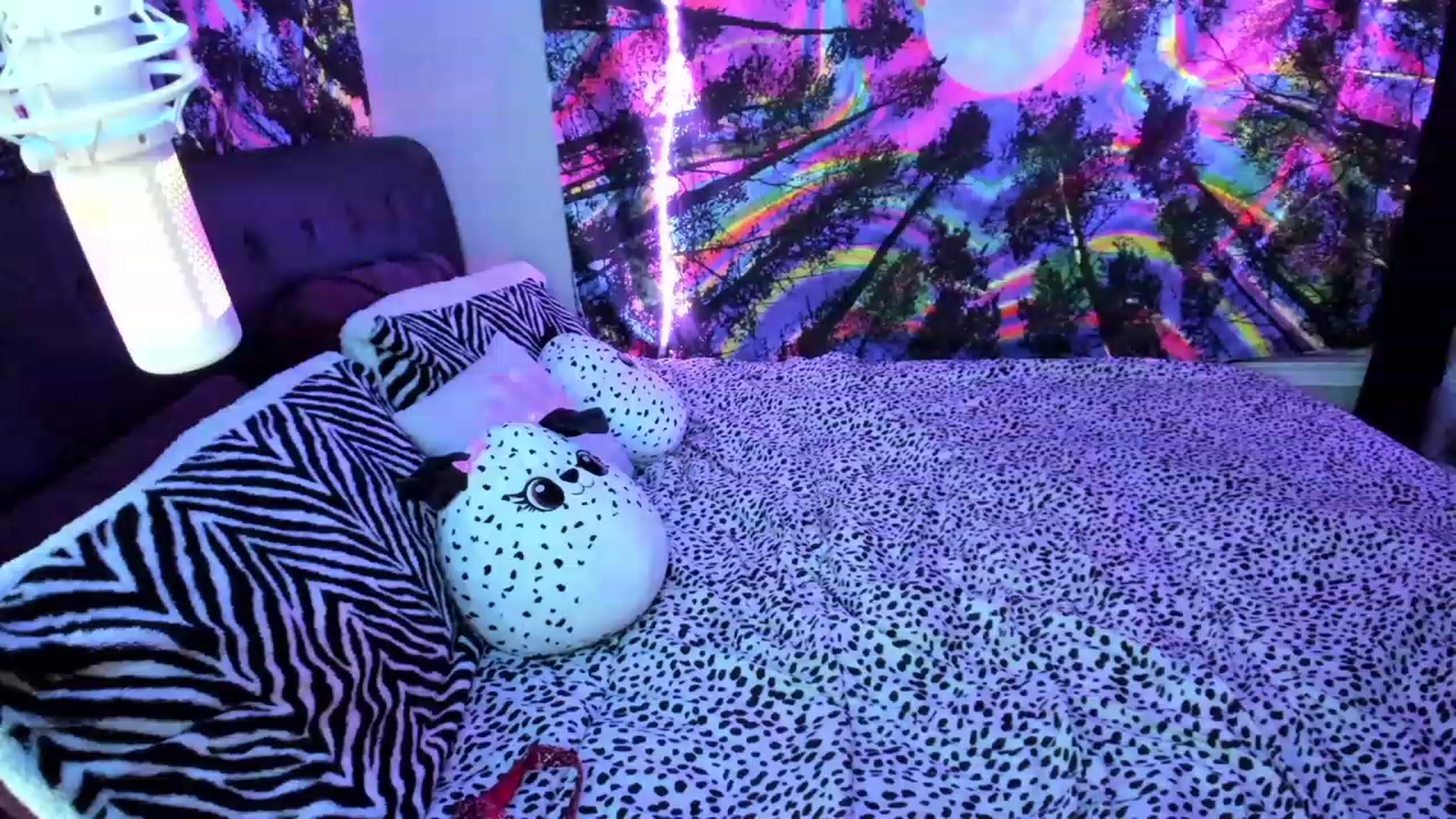 Gallery image thumbnail from Xo_belle's myfreecams stream on, 06/10/2023, 04:36 image 6 of 20