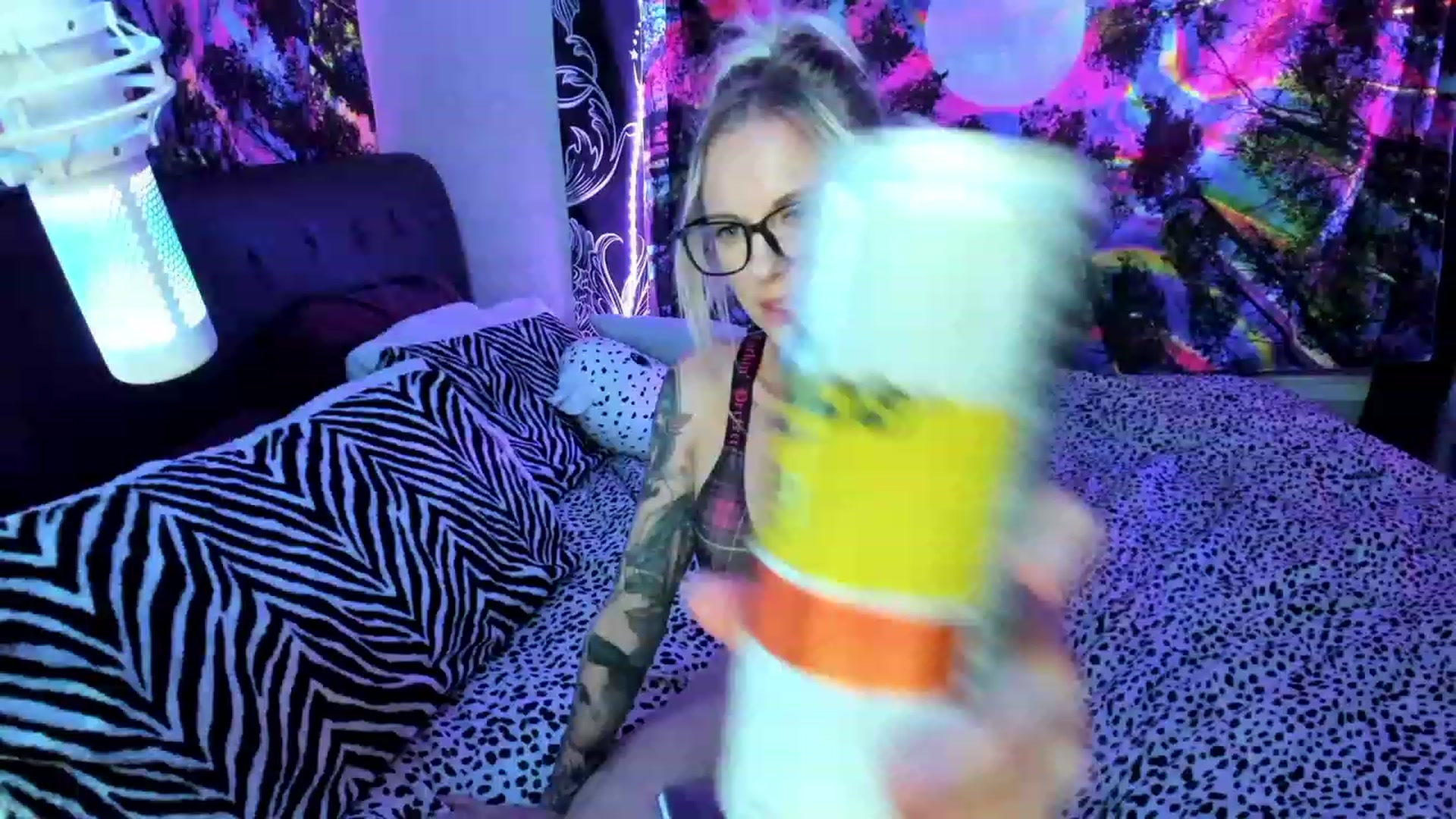 Gallery image thumbnail from Xo_belle's myfreecams stream on, 06/10/2023, 05:47 image 2 of 20