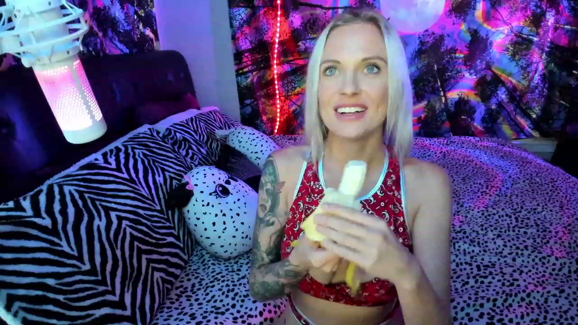 Gallery image thumbnail from Xo_belle's myfreecams stream on, 06/11/2023, 02:09 image 4 of 20