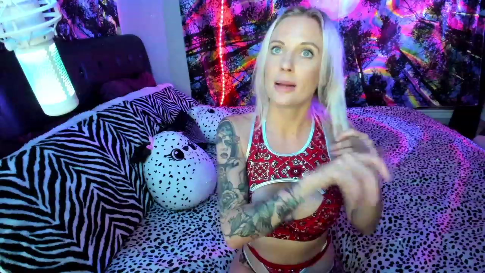 Gallery image thumbnail from Xo_belle's myfreecams stream on, 06/11/2023, 05:15 image 10 of 20