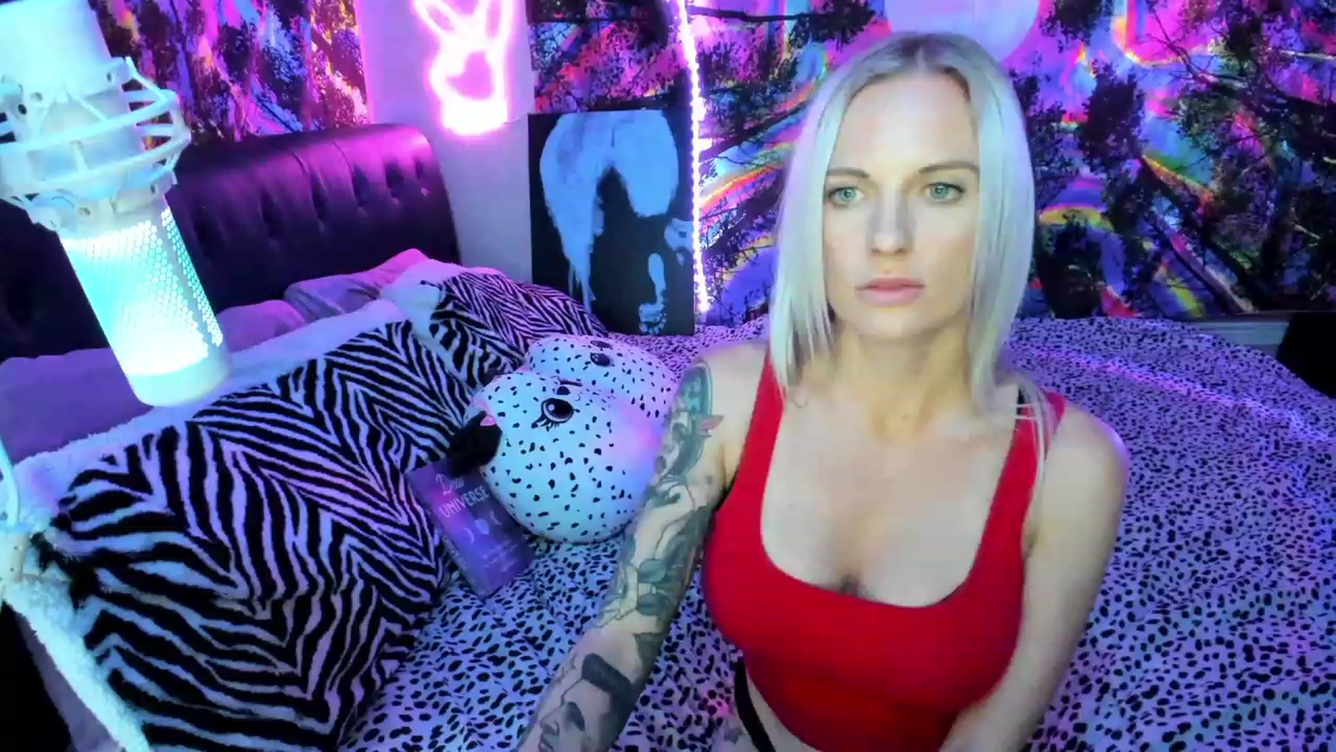 Gallery image thumbnail from Xo_belle's myfreecams stream on, 06/16/2023, 07:11 image 6 of 20