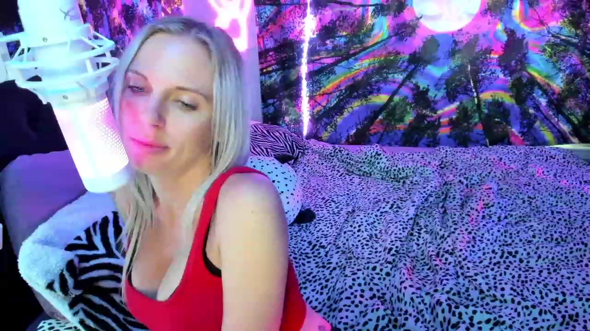 Gallery image thumbnail from Xo_belle's myfreecams stream on, 06/16/2023, 14:13 image 19 of 20