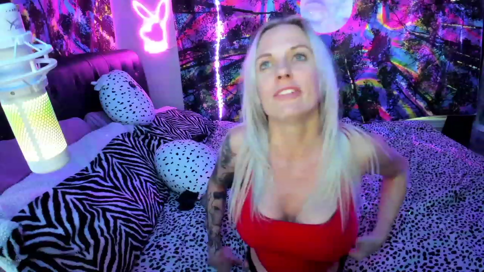 Gallery image thumbnail from Xo_belle's myfreecams stream on, 06/16/2023, 14:13 image 6 of 20