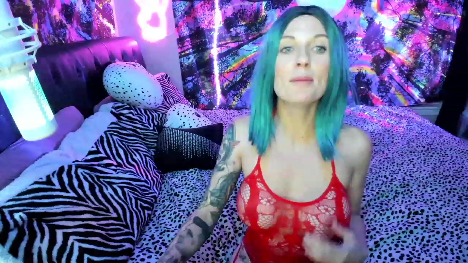 Gallery image thumbnail from Xo_belle's myfreecams stream on, 06/19/2023, 08:20 image 17 of 20