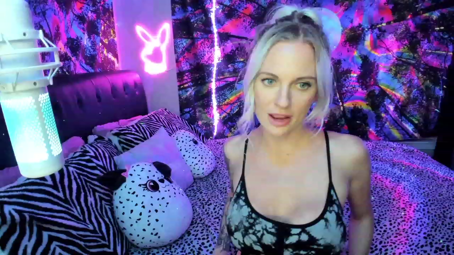 Gallery image thumbnail from Xo_belle's myfreecams stream on, 06/21/2023, 06:38 image 20 of 20