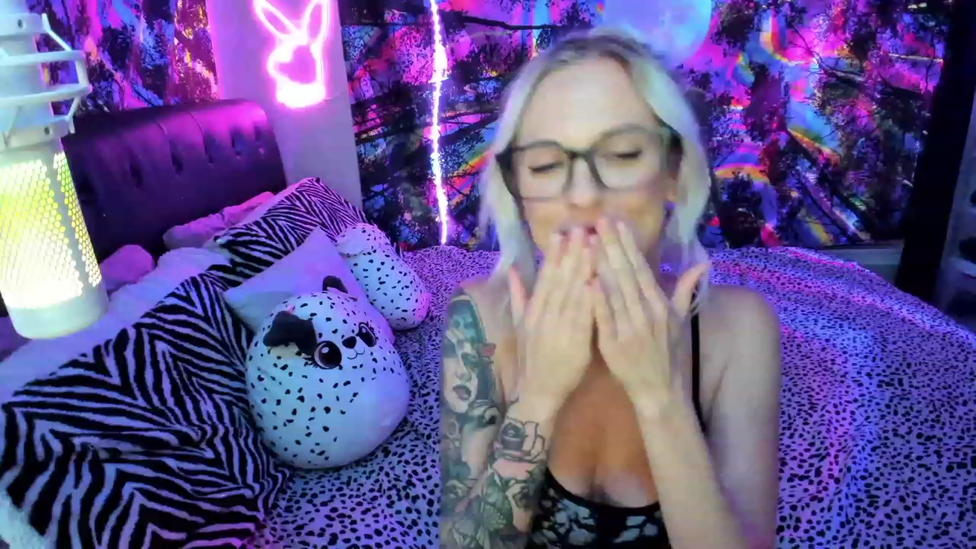 Gallery image thumbnail from Xo_belle's myfreecams stream on, 06/21/2023, 06:38 image 6 of 20