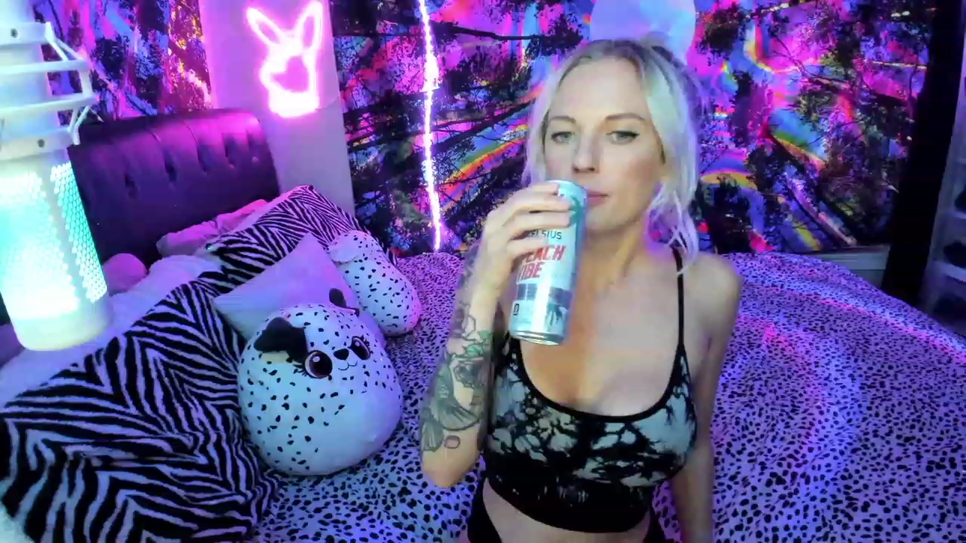 Gallery image thumbnail from Xo_belle's myfreecams stream on, 06/21/2023, 06:38 image 9 of 20
