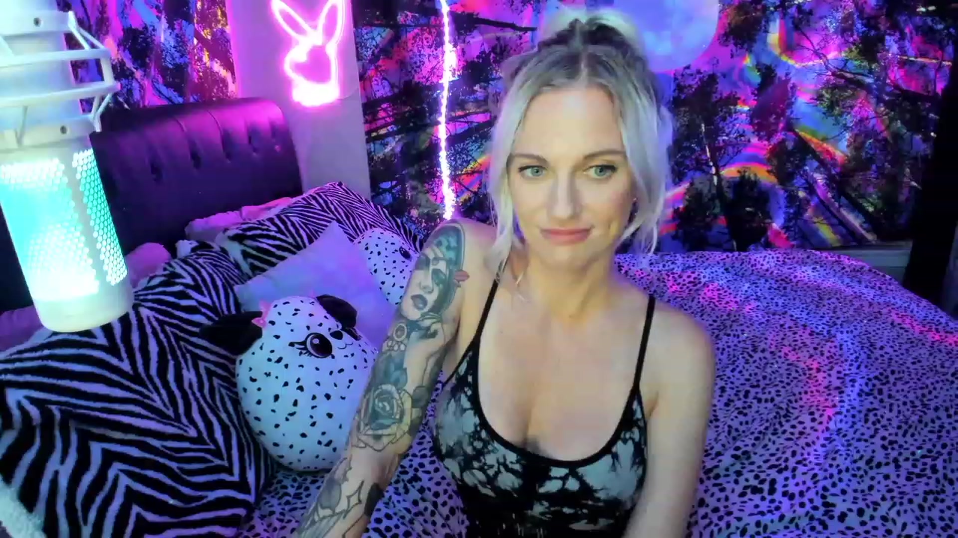 Gallery image thumbnail from Xo_belle's myfreecams stream on, 06/21/2023, 06:38 image 19 of 20