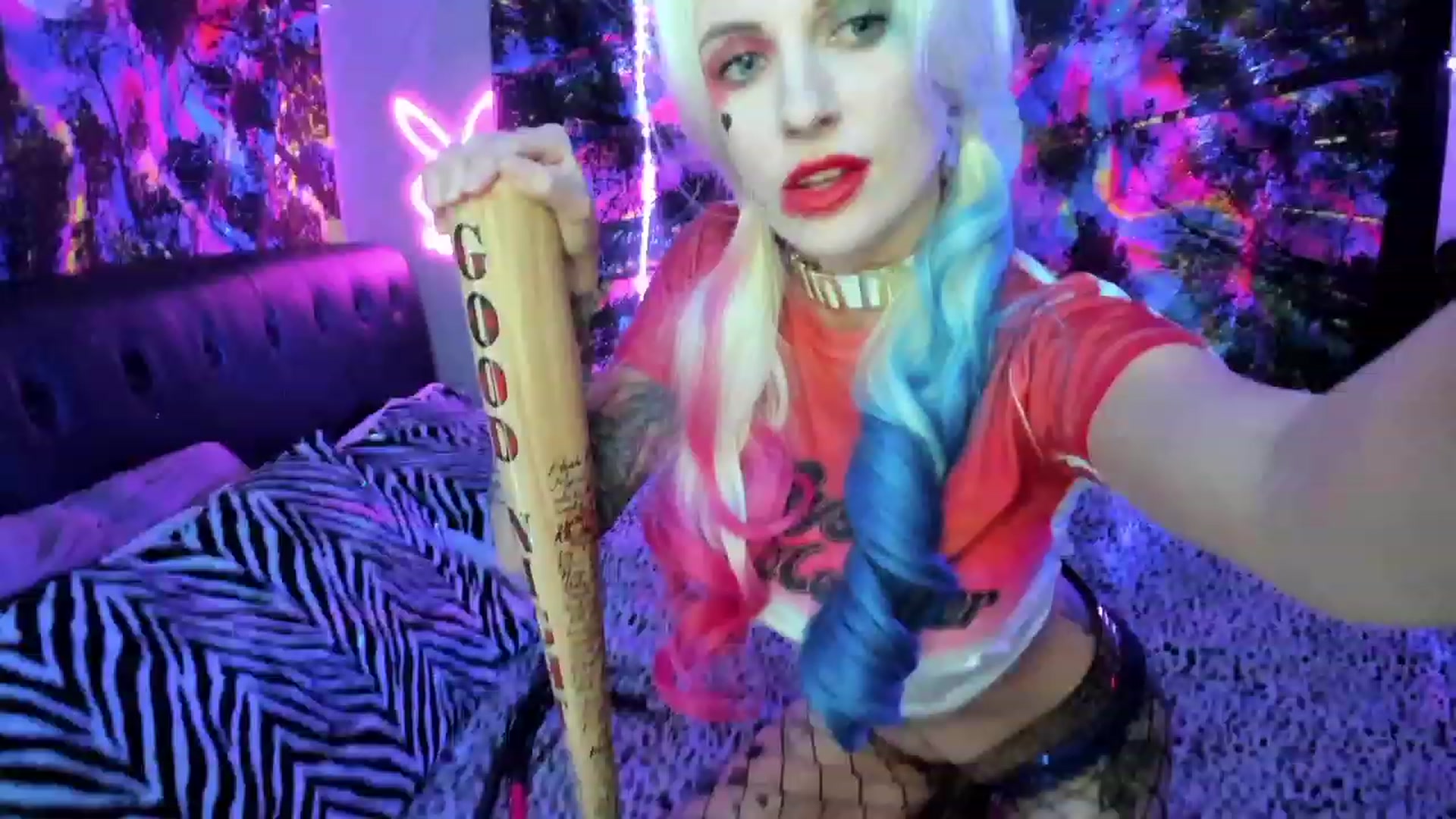 Gallery image thumbnail from Xo_belle's myfreecams stream on, 06/25/2023, 03:50 image 11 of 20